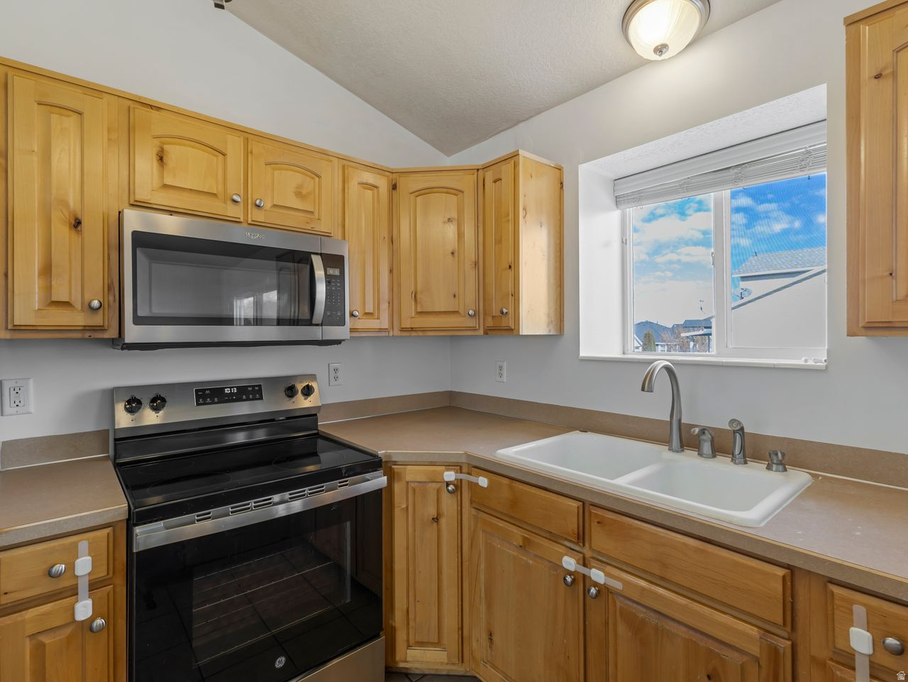 SHRON ESTATES - Residential