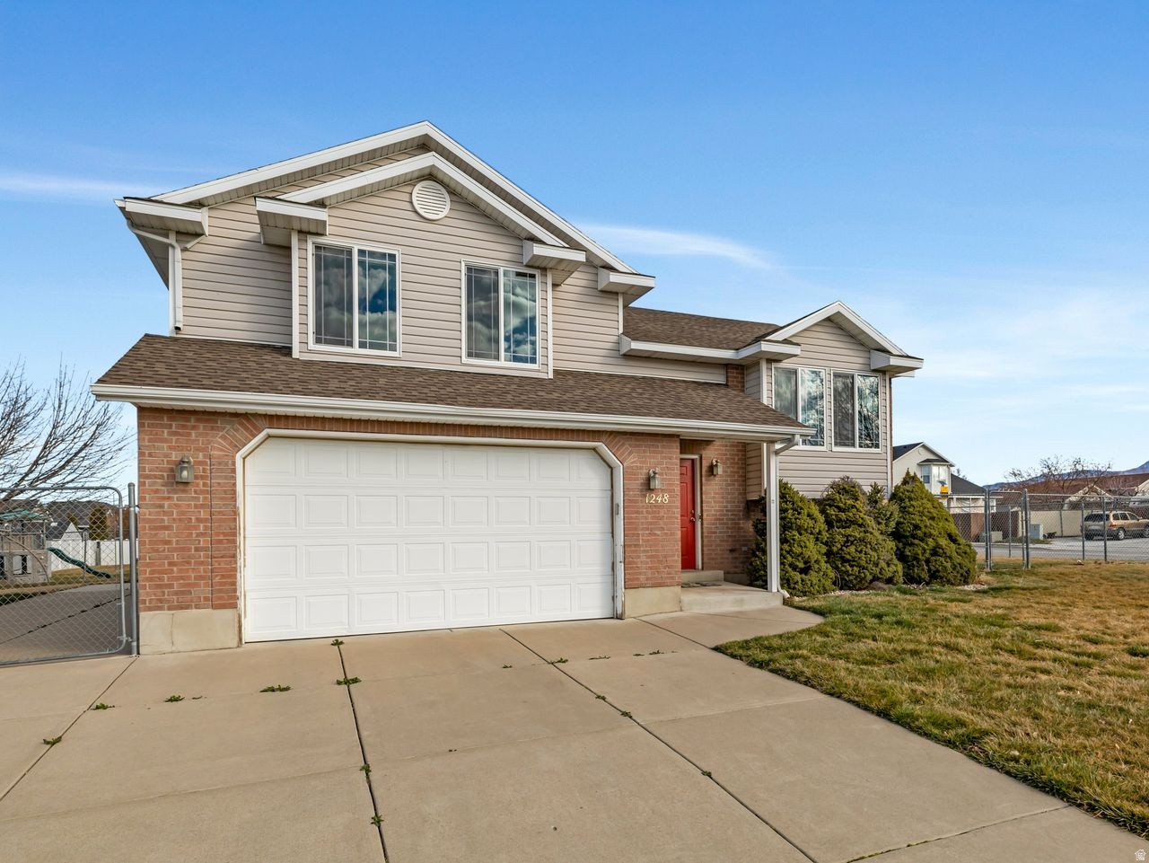 SHRON ESTATES - Residential