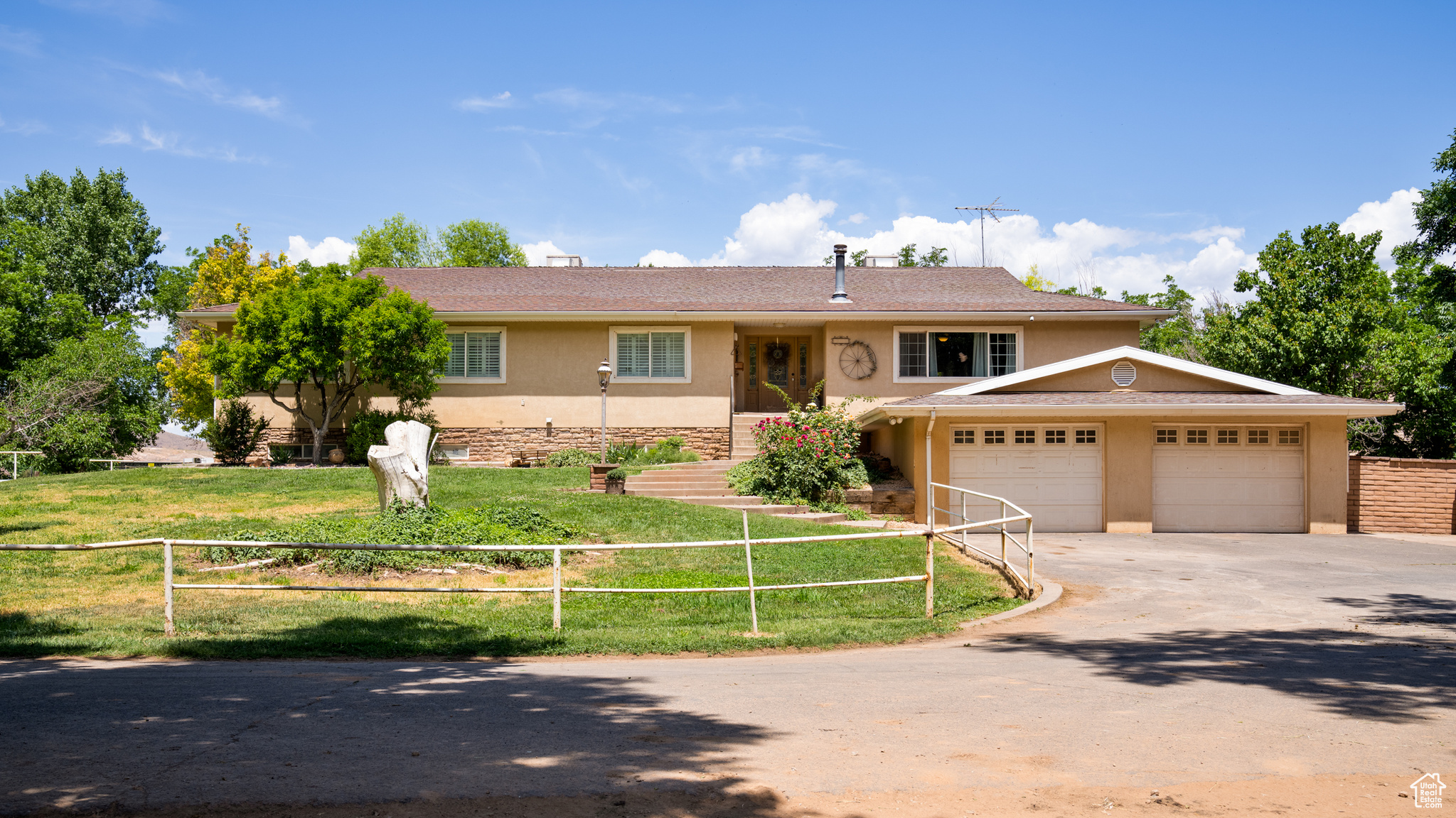 1502 S 325, Hurricane, Utah image 1
