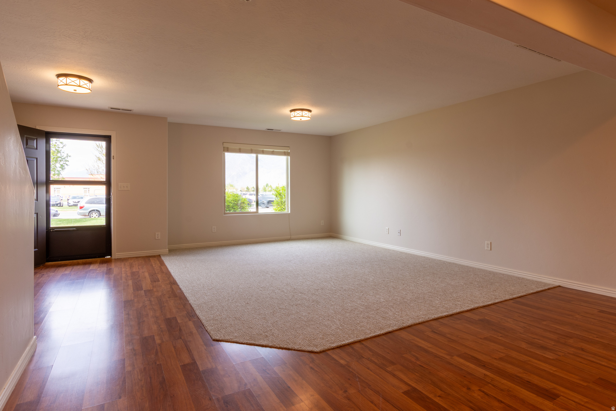 MAPLE MOUNTAIN - Residential