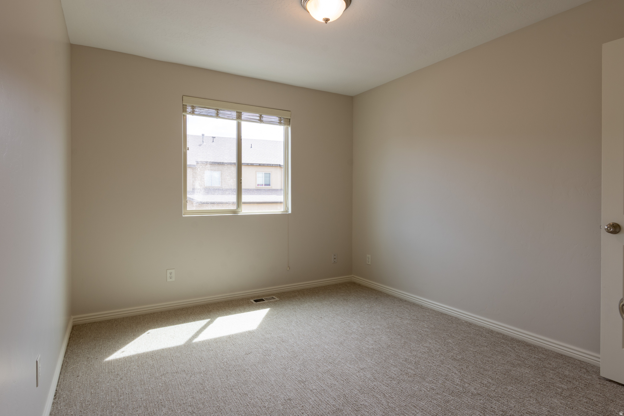 MAPLE MOUNTAIN - Residential