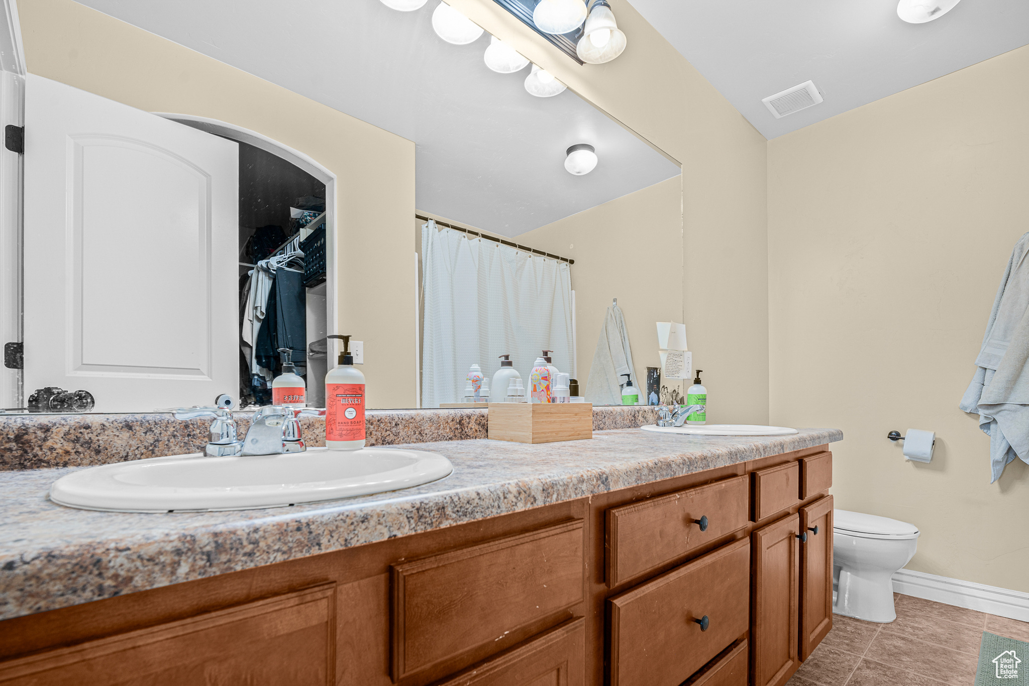 RIVER PARK WEST - Residential