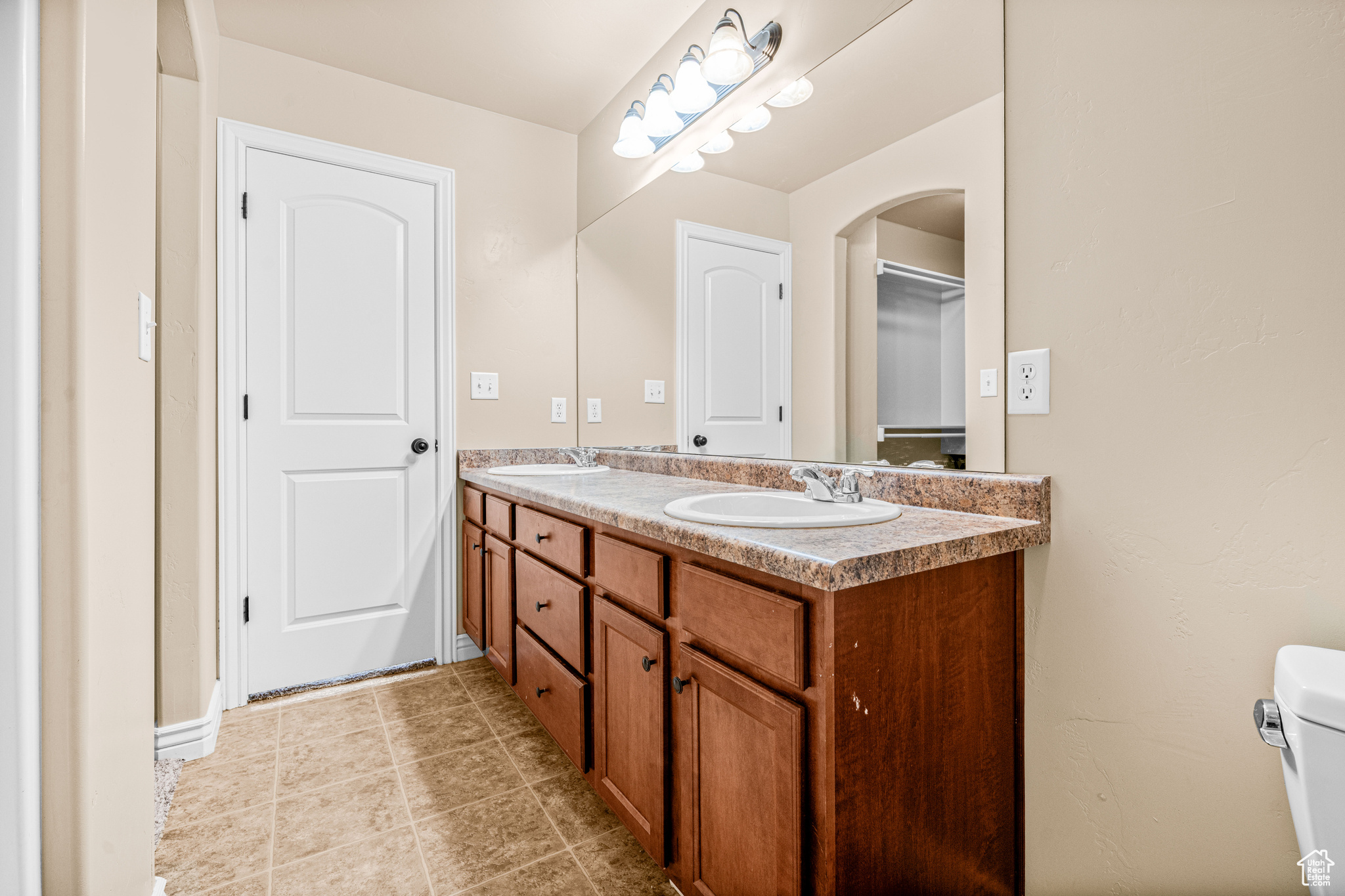 RIVER PARK WEST - Residential