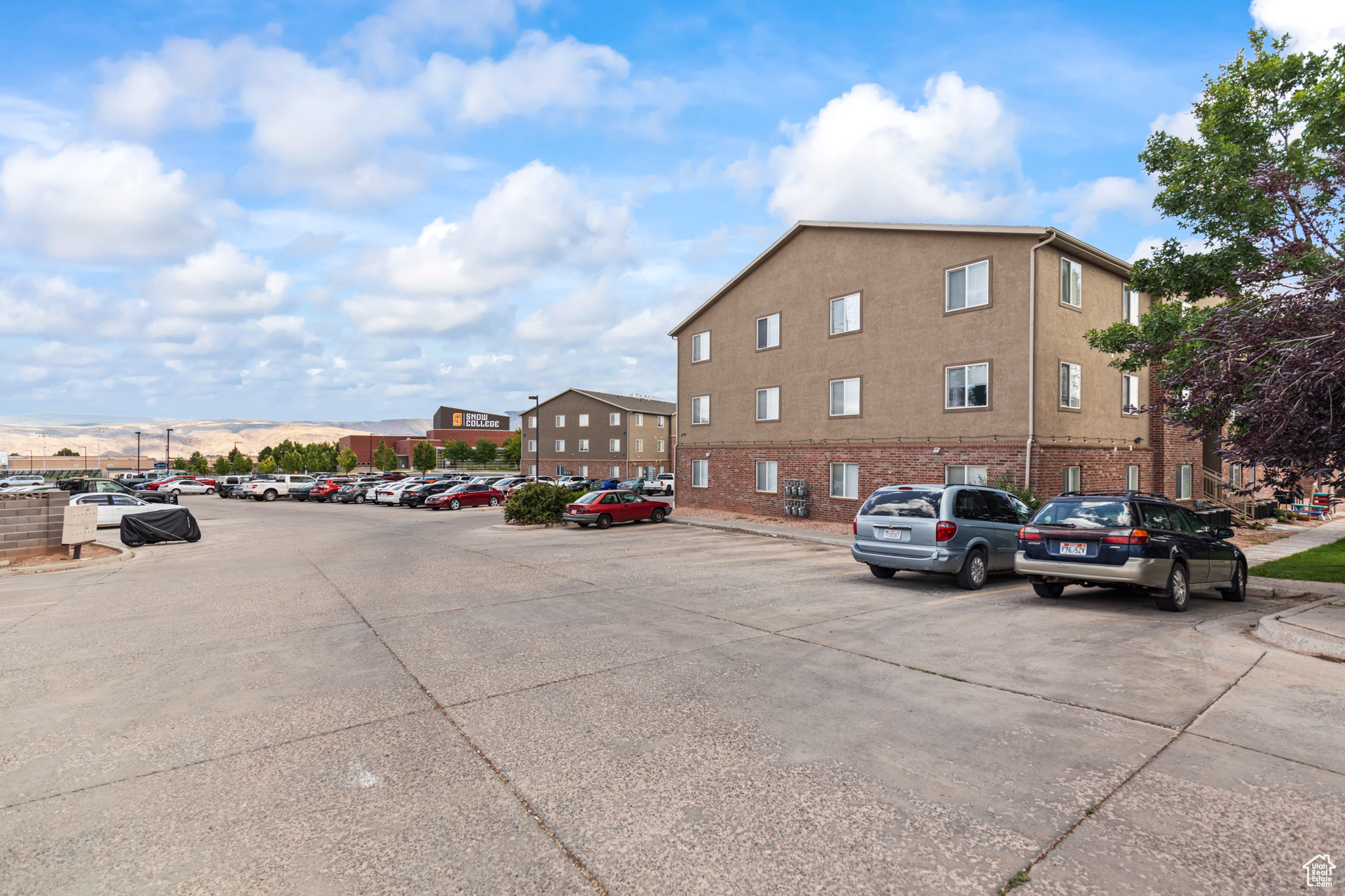 WILLOW CREEK - Residential Income