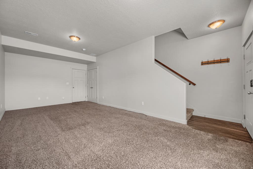 Photo of 686 E 330 N, Vineyard, UT 84059 (MLS # 2180990)