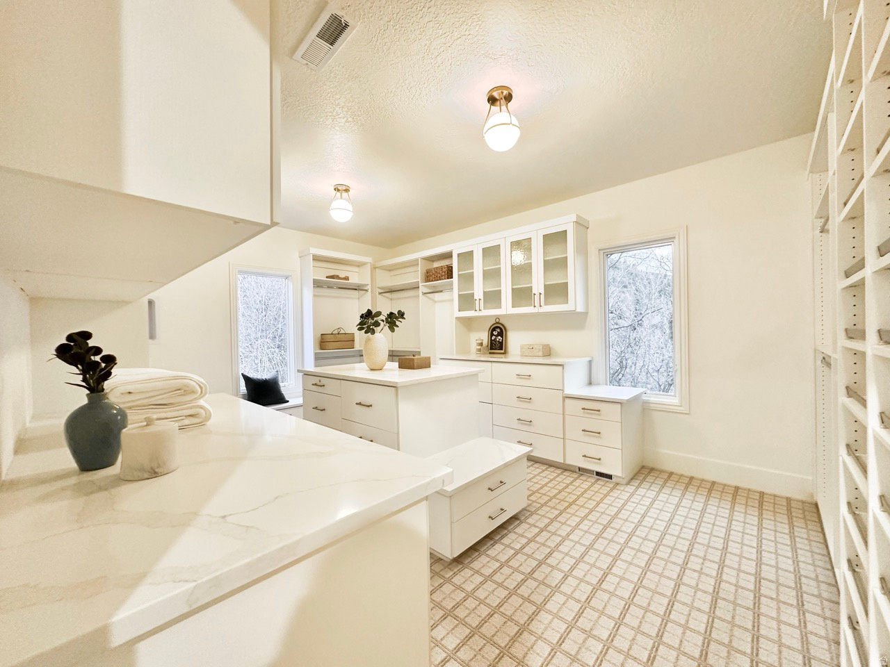 OLYMPUS COVE - Residential