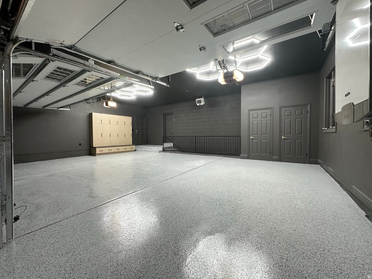 OLYMPUS COVE - Residential