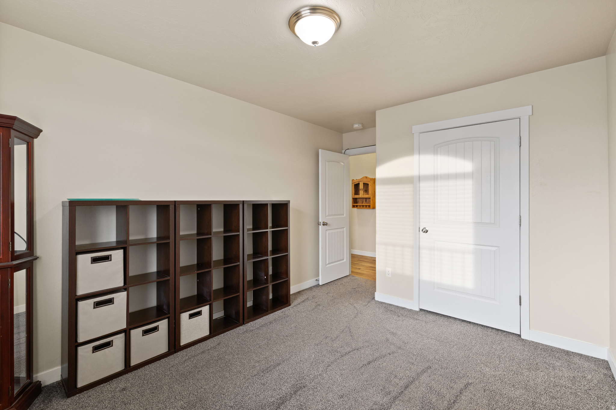 SUNSET HOLLOW - Residential