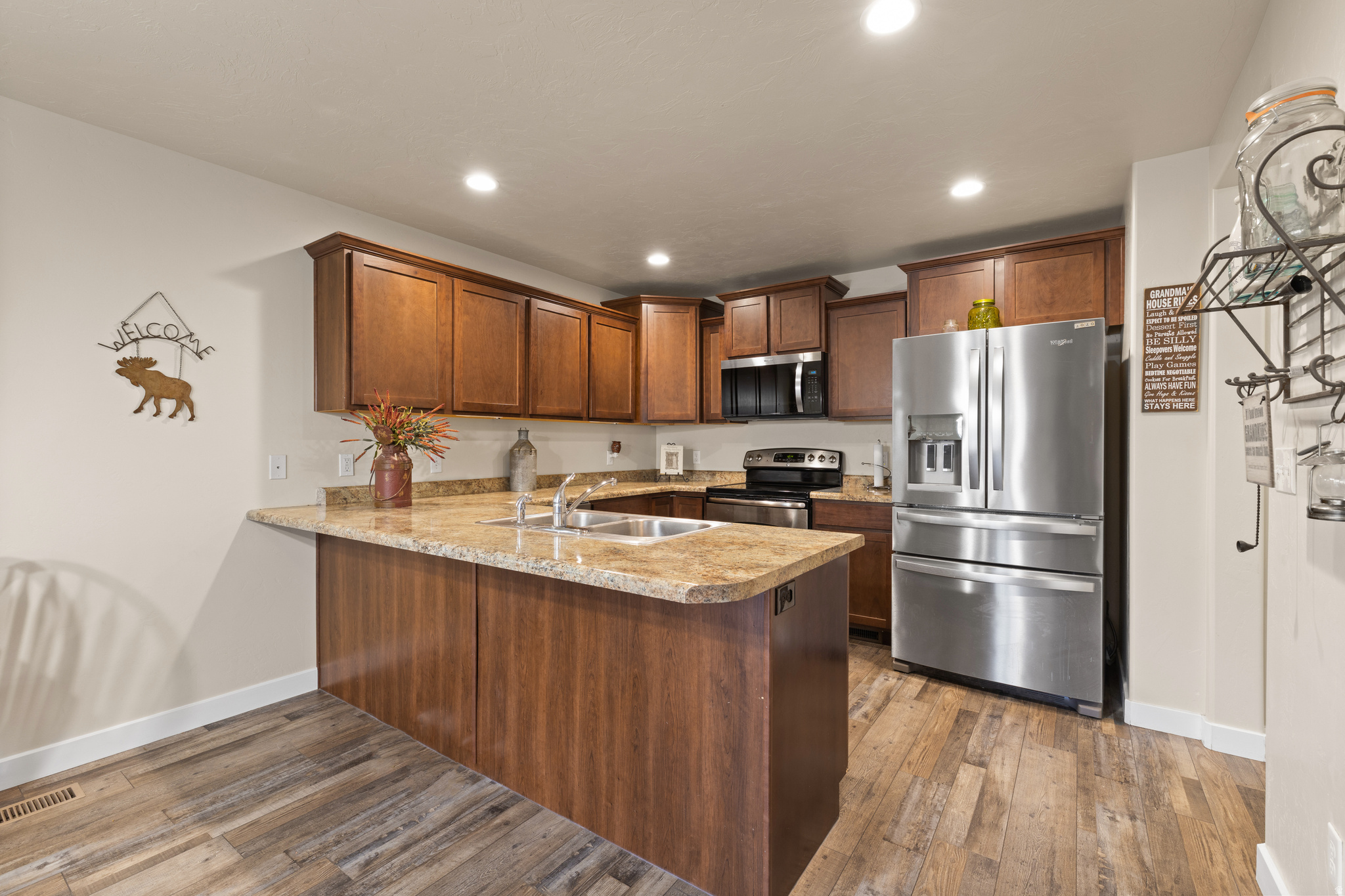 SUNSET HOLLOW - Residential