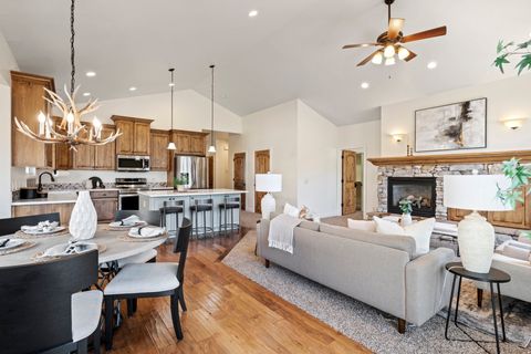 Tiny photo for 1353 N MONTREUX DR, Midway, UT 84049 (MLS # 2133554)