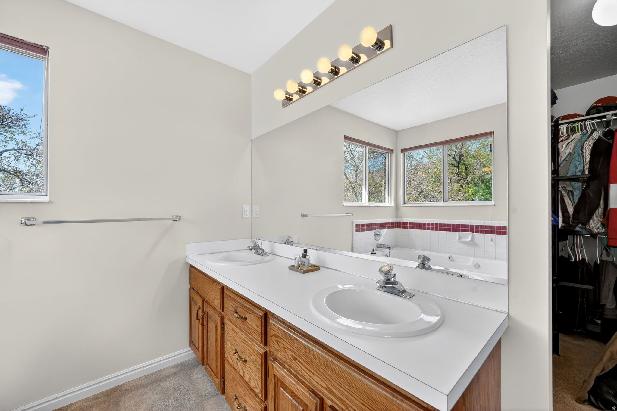 ROLLING OAKS NO.2 - Residential