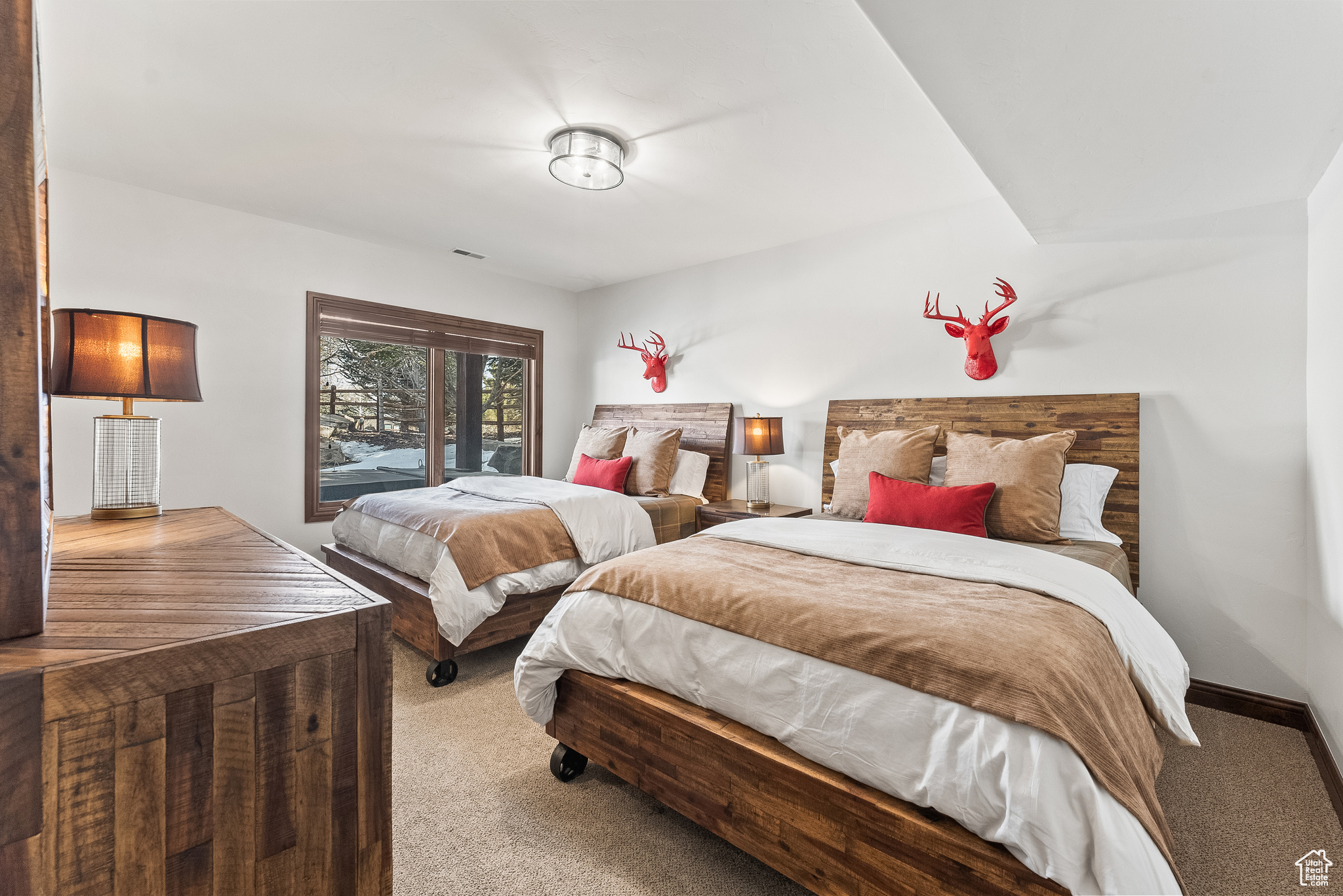 Park City, Utah 84098, United States, 5 Bedrooms Bedrooms, ,5 BathroomsBathrooms,Residential,Pending,62229