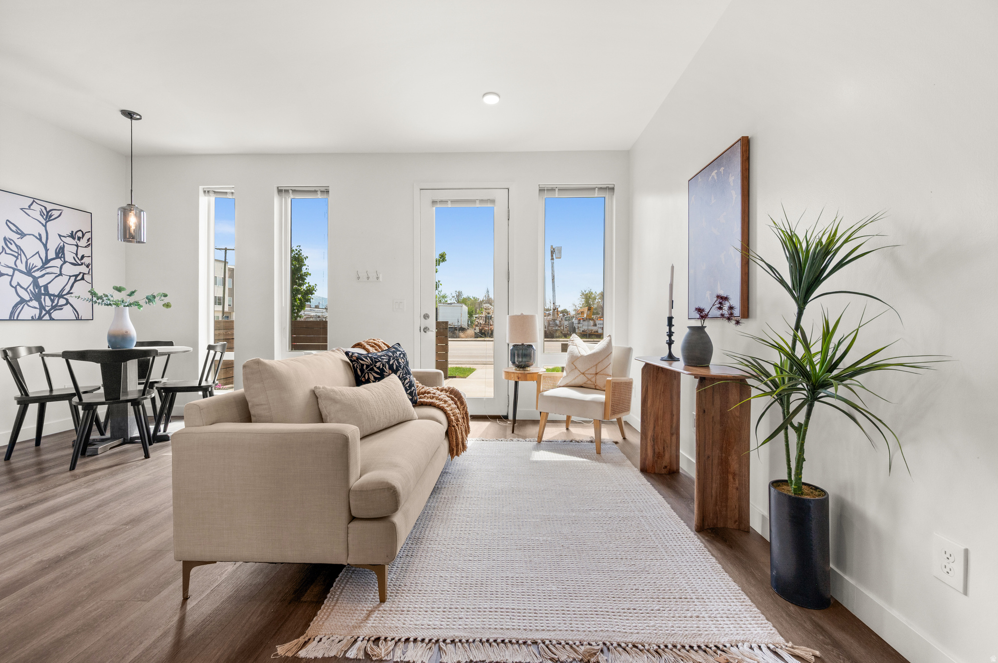 GLADHOUSE CONDOMINIU - Residential