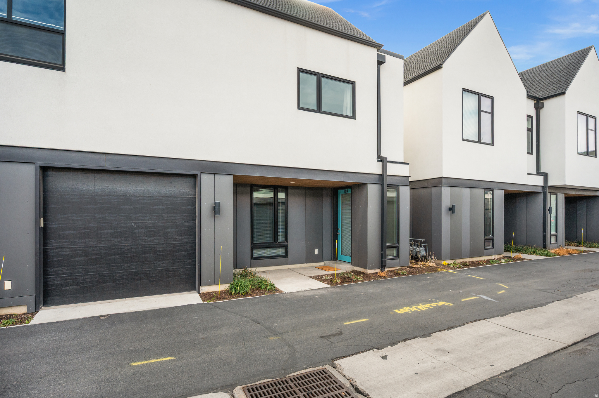 GLADHOUSE CONDOMINIU - Residential