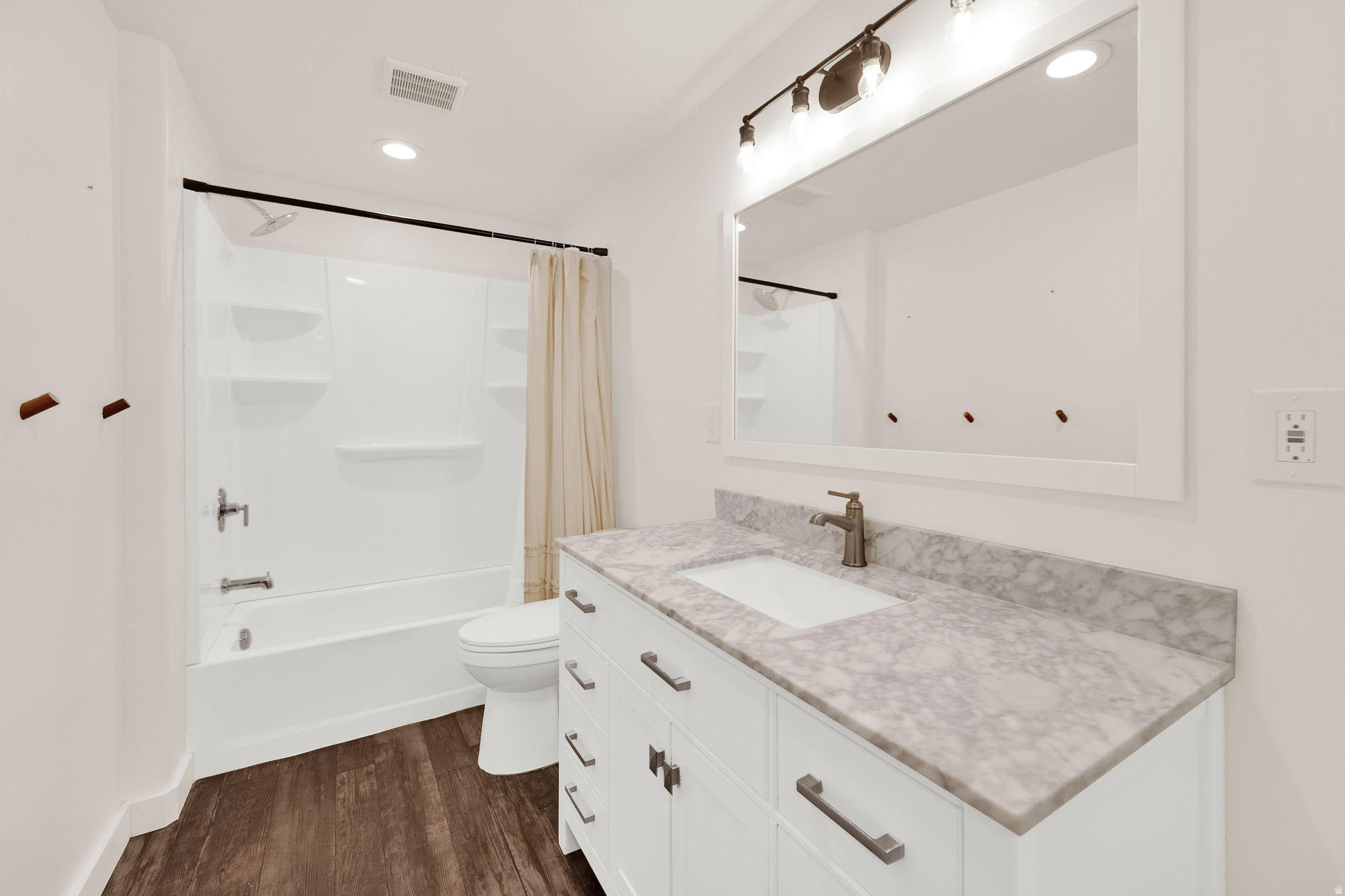 LEGACY FARMS - Residential