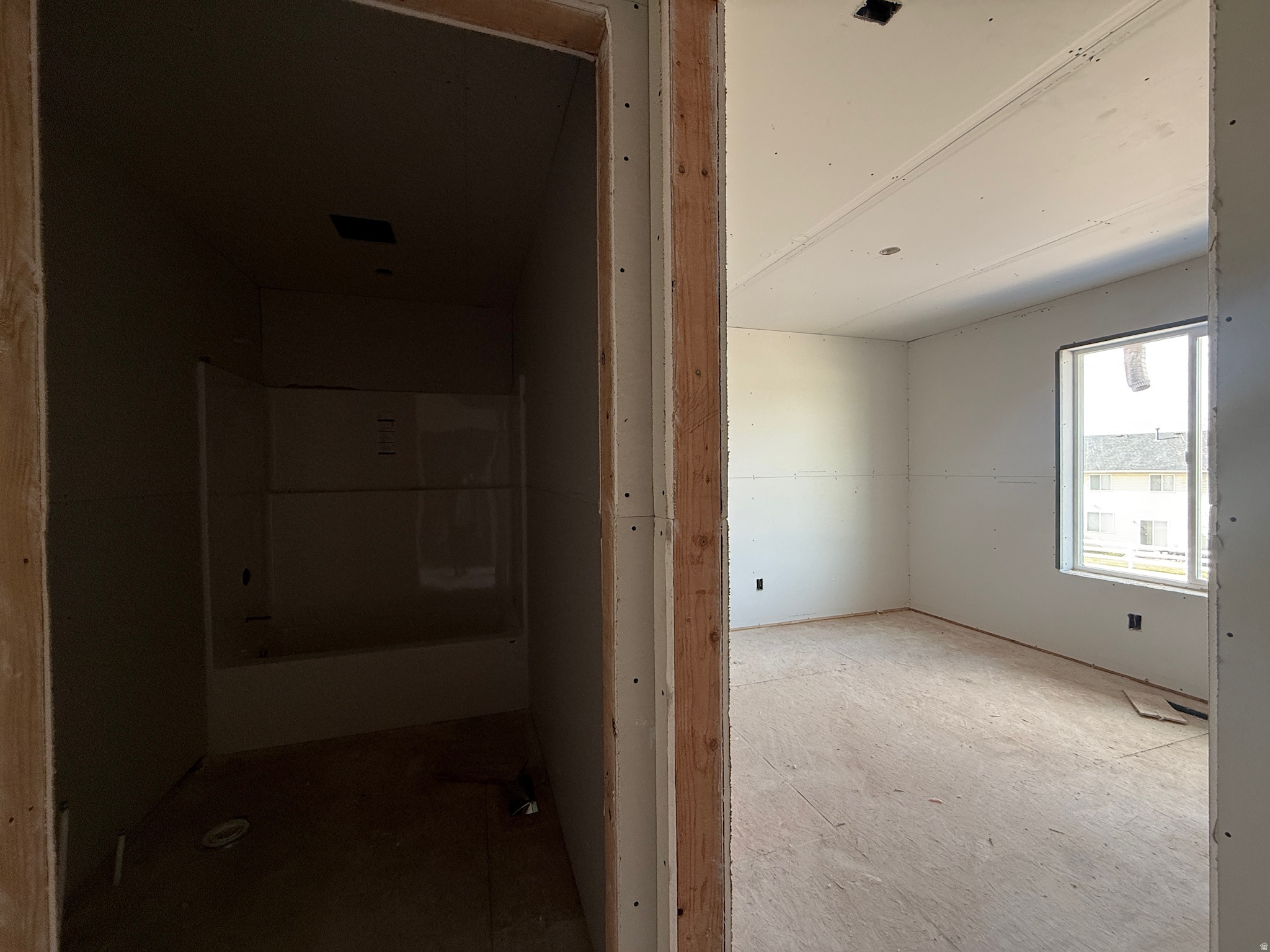 SMITHFIELD CREST - Residential