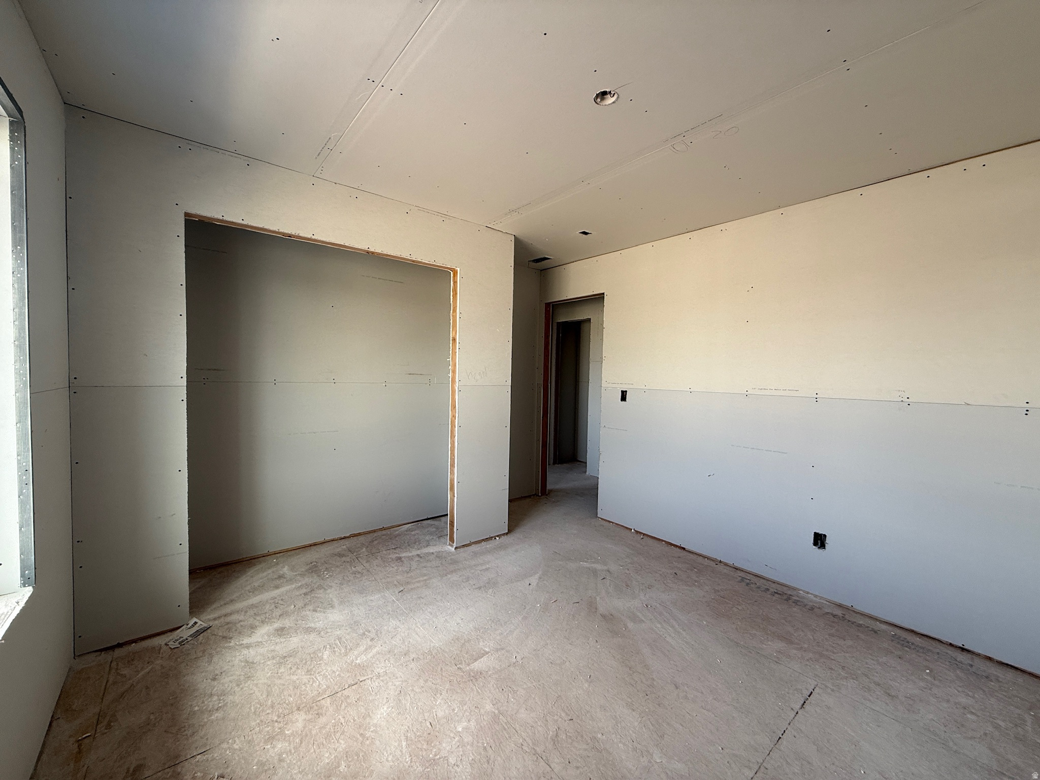 SMITHFIELD CREST - Residential