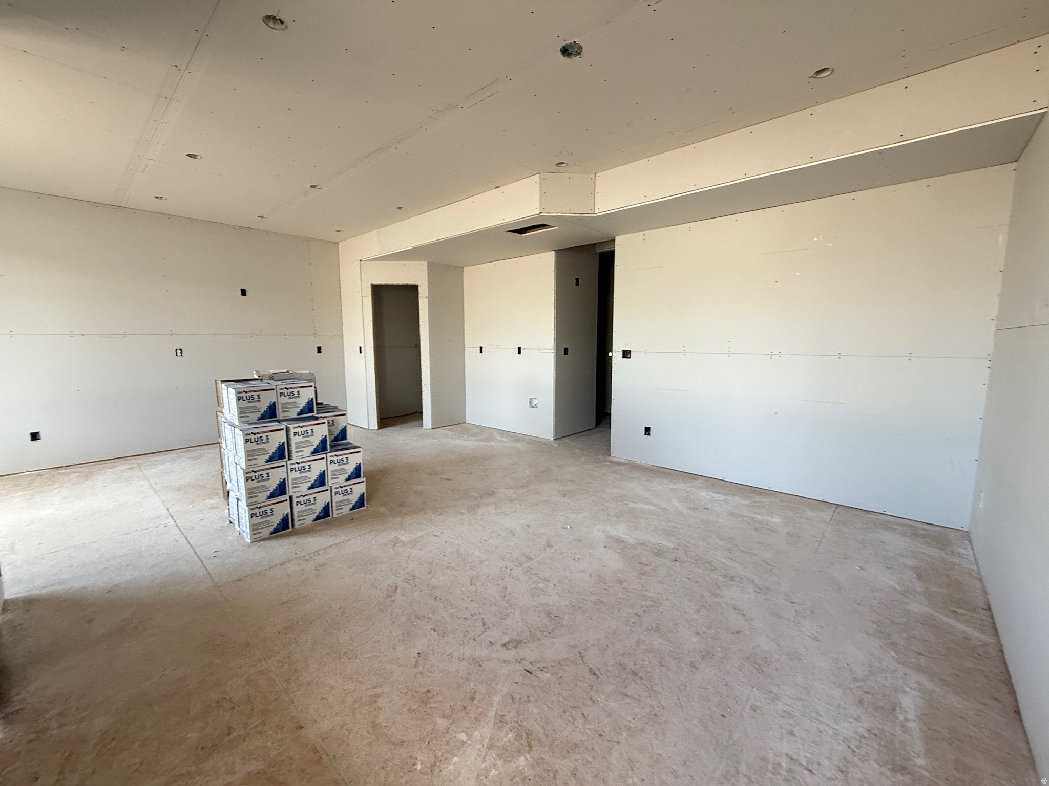 SMITHFIELD CREST - Residential