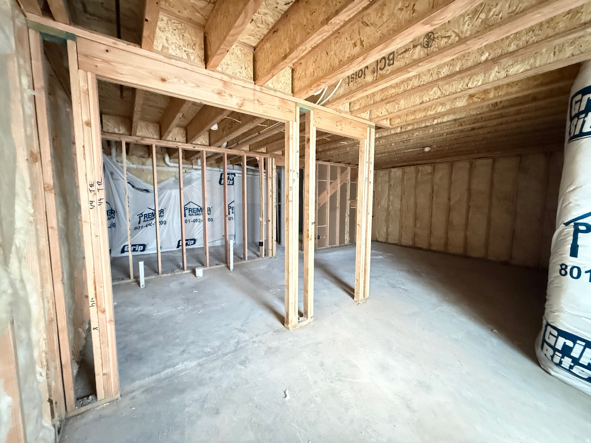 SMITHFIELD CREST - Residential