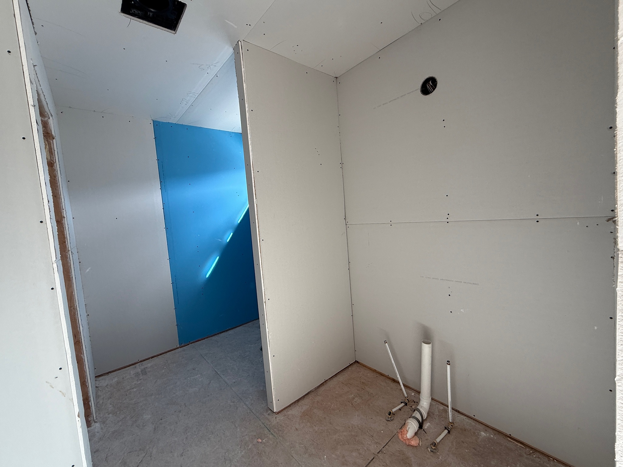 SMITHFIELD CREST - Residential