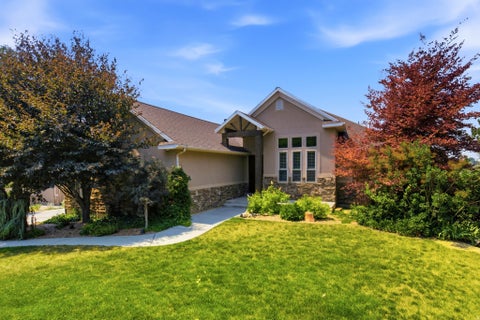Photo of 722 W WEBB RD #2, Draper, UT 84020 (MLS # 2182651)