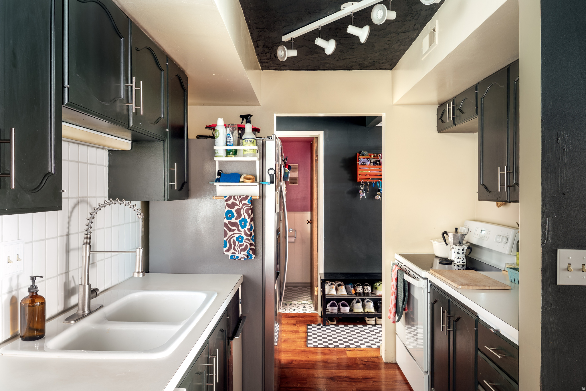 CITY CREST CONDO - Residential