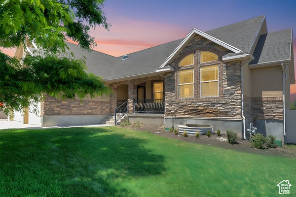 1376 W JORDAN HILLS DR, SOUTH JORDAN, UT 84095 - Image 6456717e088eee5e43b8d2aa66e9fb1e/3946520123