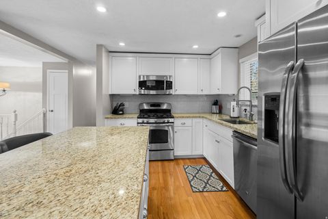 Tiny photo for 4650 S CHAPEL DR, Holladay, UT 84117 (MLS # 2134812)