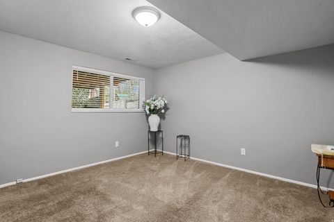 Tiny photo for 4650 S CHAPEL DR, Holladay, UT 84117 (MLS # 2134812)
