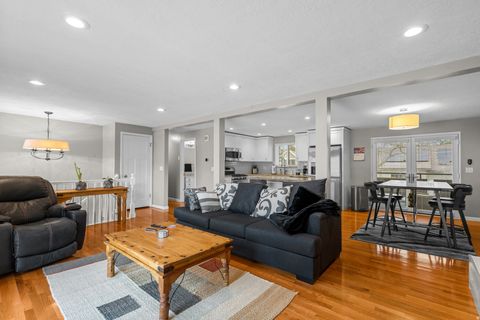 Tiny photo for 4650 S CHAPEL DR, Holladay, UT 84117 (MLS # 2134812)