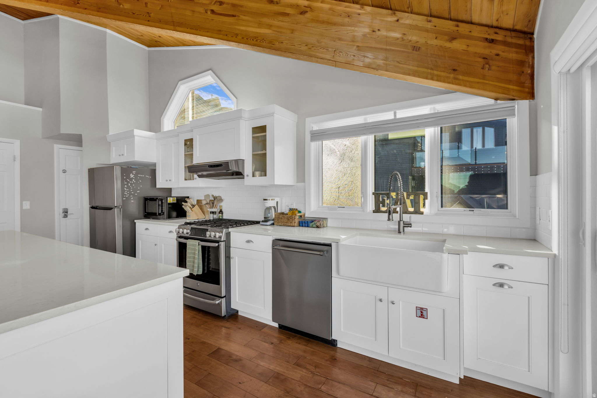 ONTARIO CONDOMINIUM - Residential