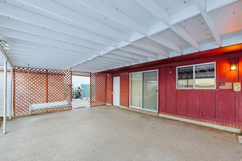 Tiny photo for 185 CREST CIR, Tooele, UT 84074 (MLS # 2126379)