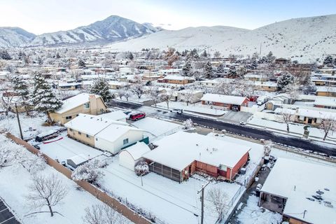 Tiny photo for 185 CREST CIR, Tooele, UT 84074 (MLS # 2126379)