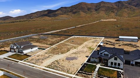 Tiny photo for 2930 N JOJO RD W #110, Eagle Mountain, UT 84005 (MLS # 2154811)