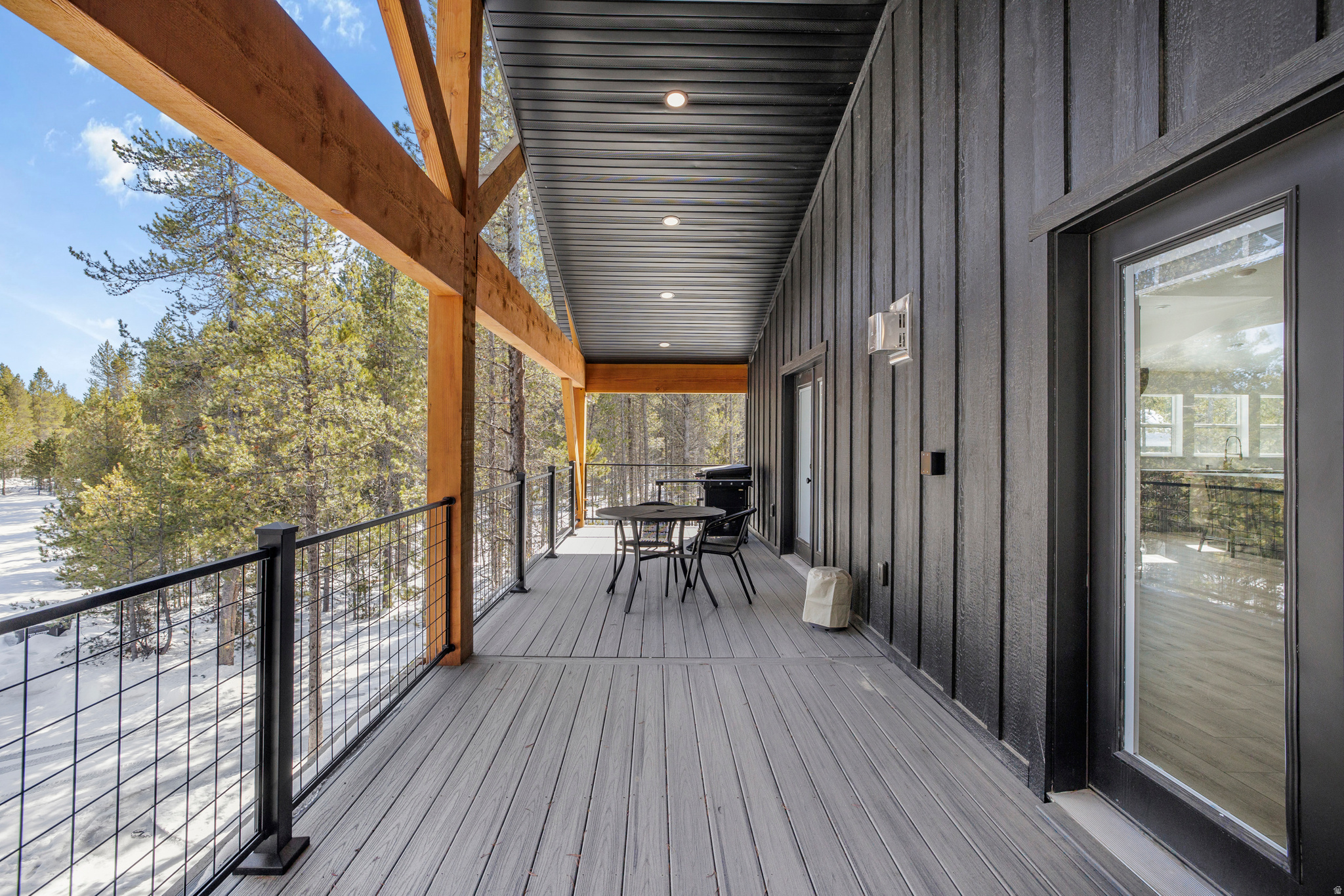 SILVERHAWK - Residential