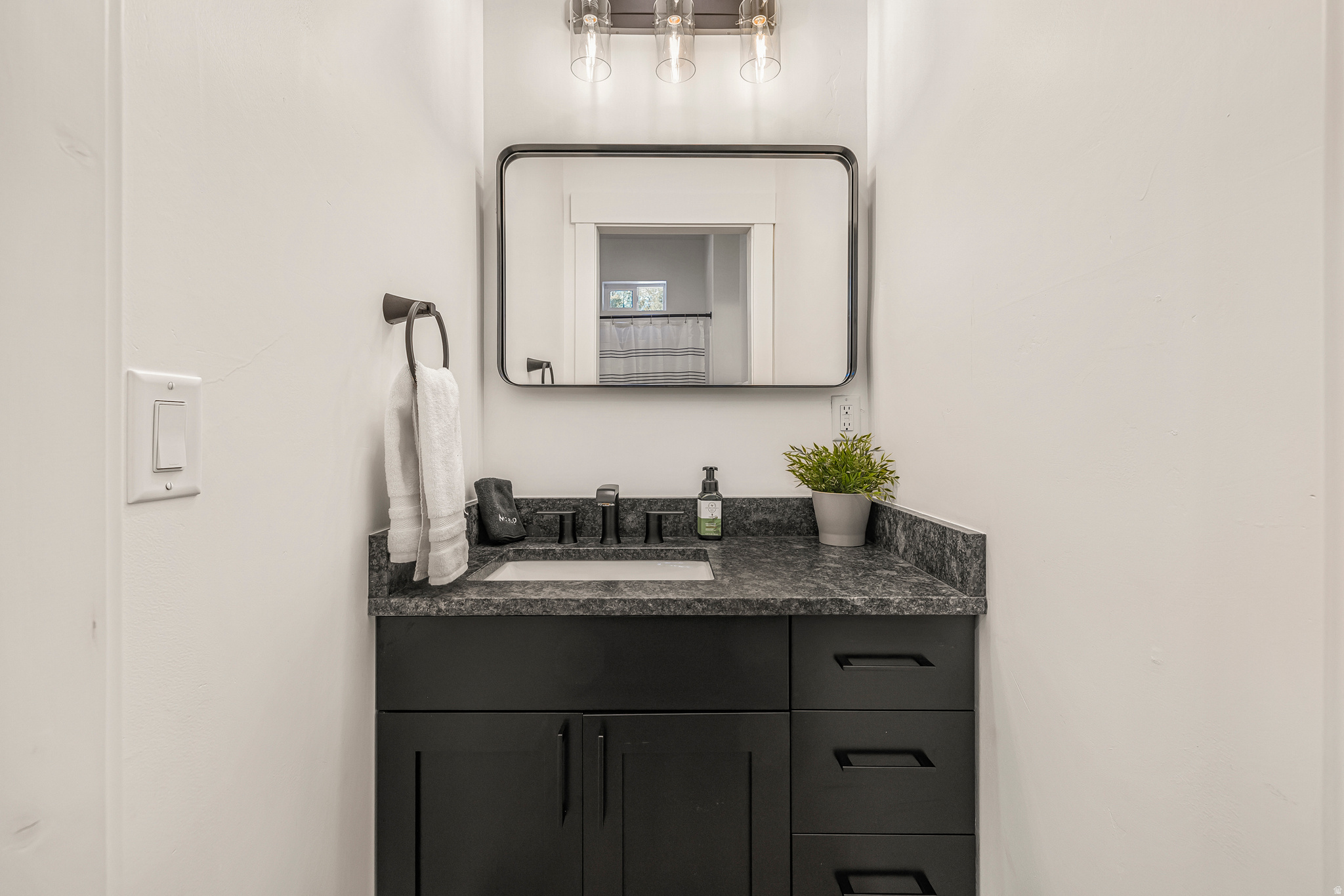 SILVERHAWK - Residential