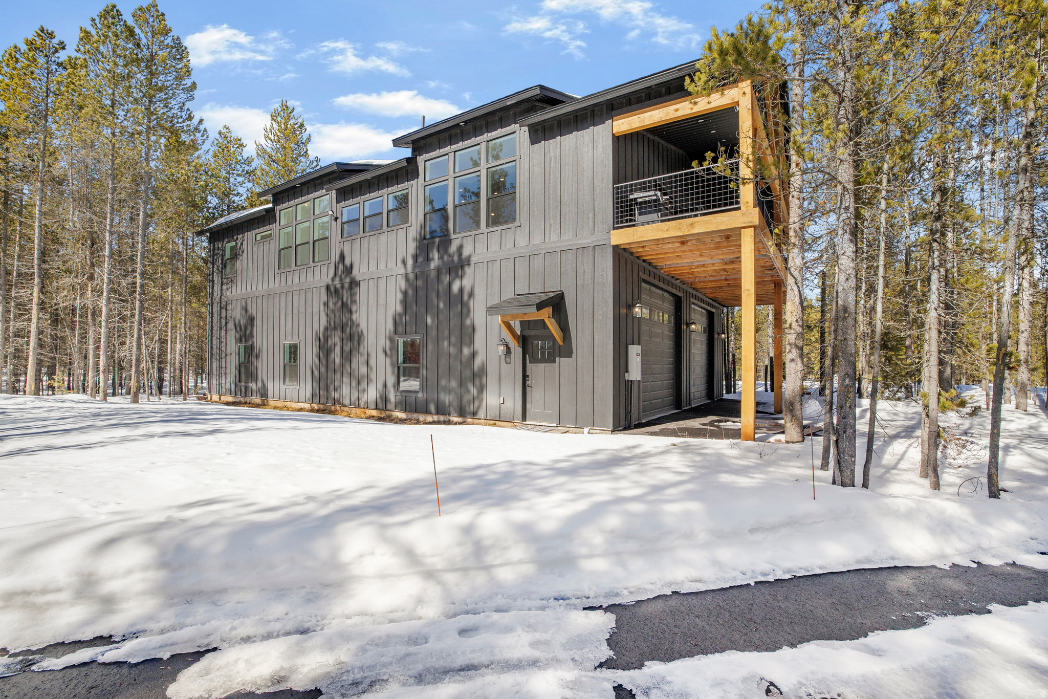 SILVERHAWK - Residential