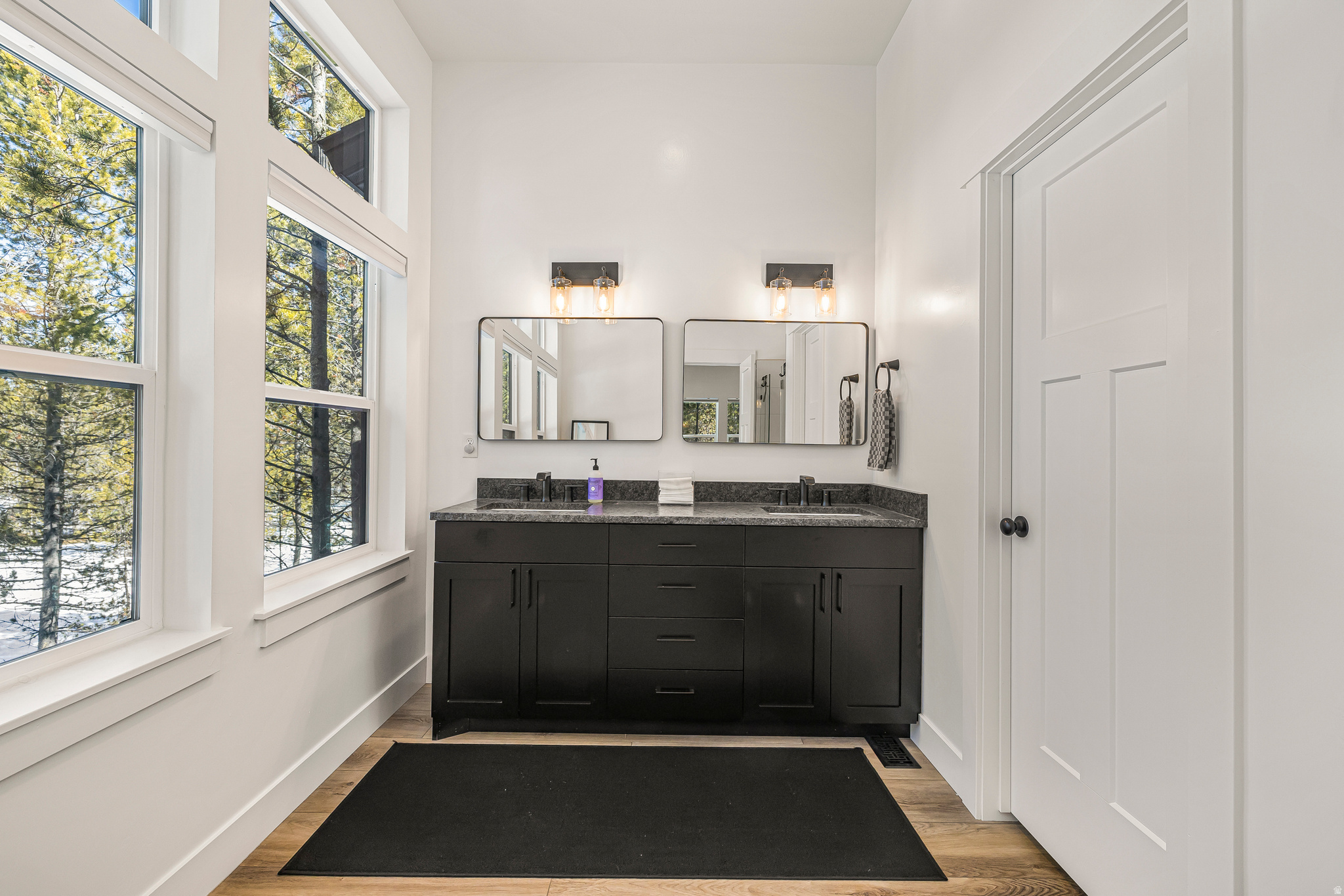 SILVERHAWK - Residential