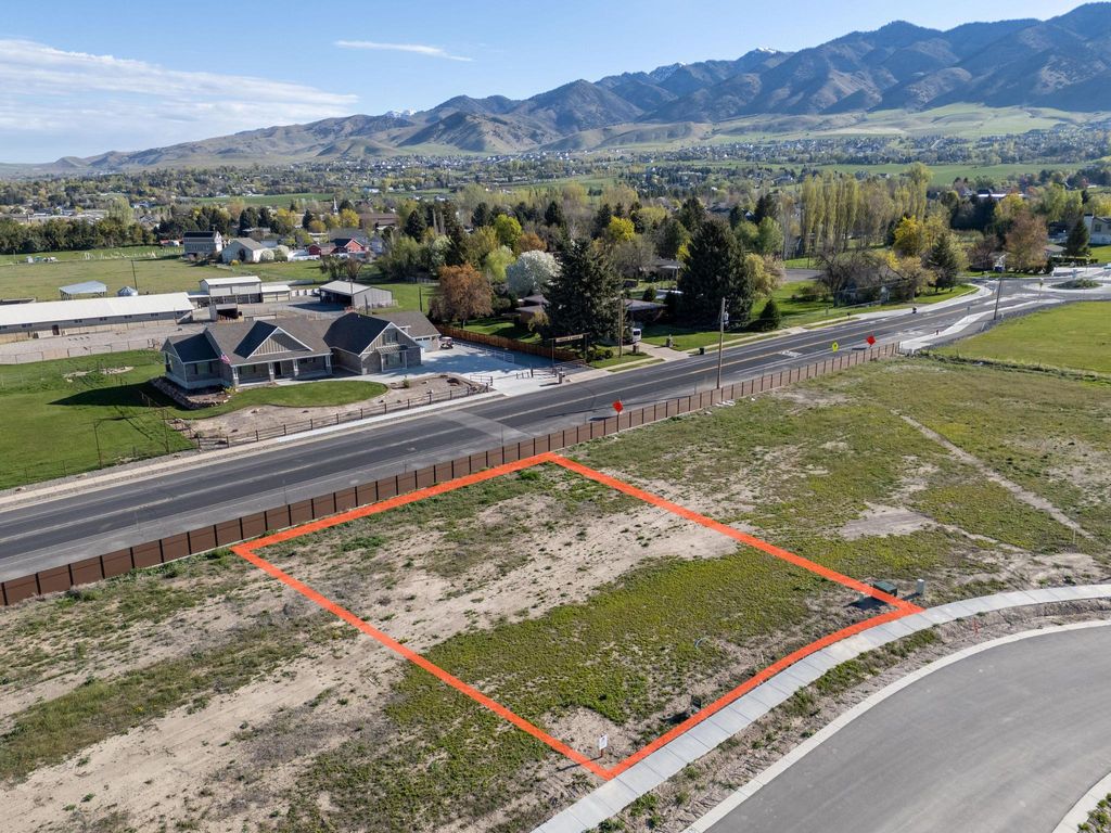 Photo of 729 E 2475 N, North Logan, UT 84341 (MLS # 2148977)