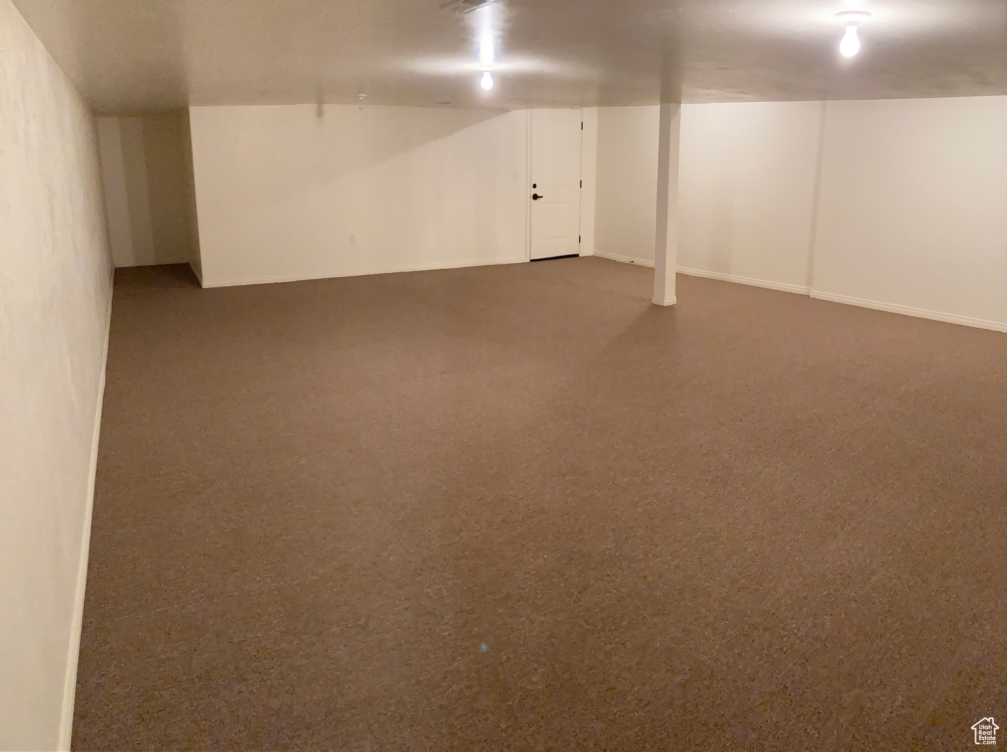 SAVAGE - Commercial Lease