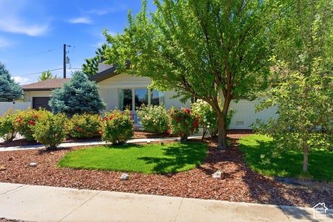 Tiny photo for 960 E SAGEHILL DR, Holladay, UT 84124 (MLS # 2190349)