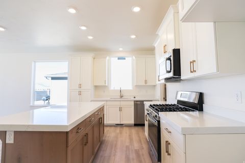 Tiny photo for 2799 N CHOKECHERRY DRIVE LOT Dr #7027, Eagle Mountain, UT 84005 (MLS # 2135850)