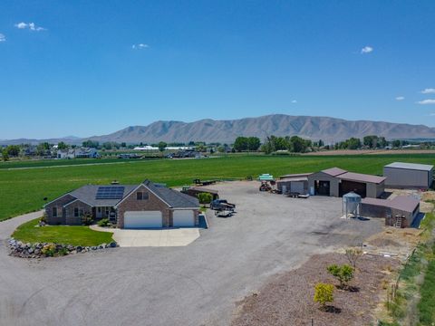 Photo of 5918 S RIVER LN, Spanish Fork, UT 84660 (MLS # 2156849)