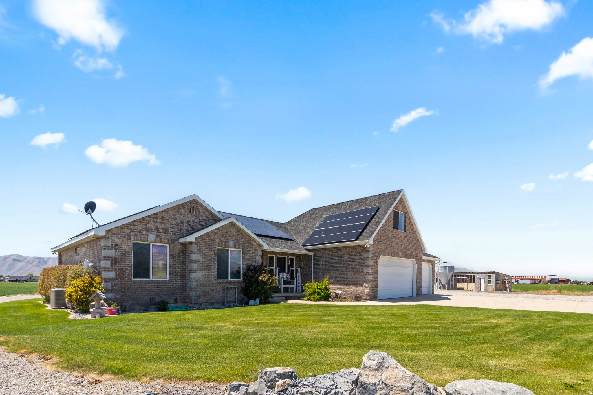 LAKESHORE - Residential