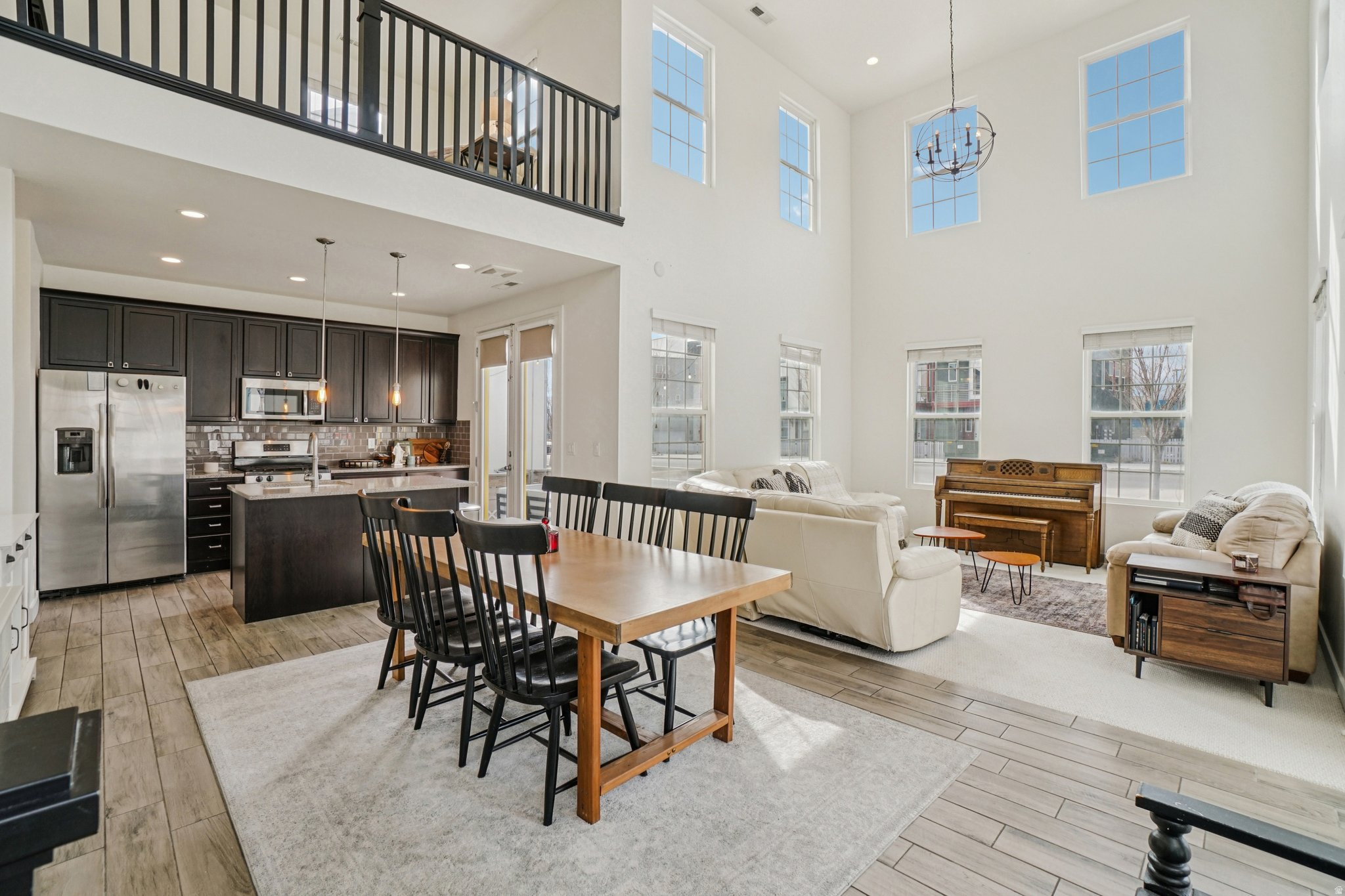 DAYBREAK CREEKSIDE - Residential