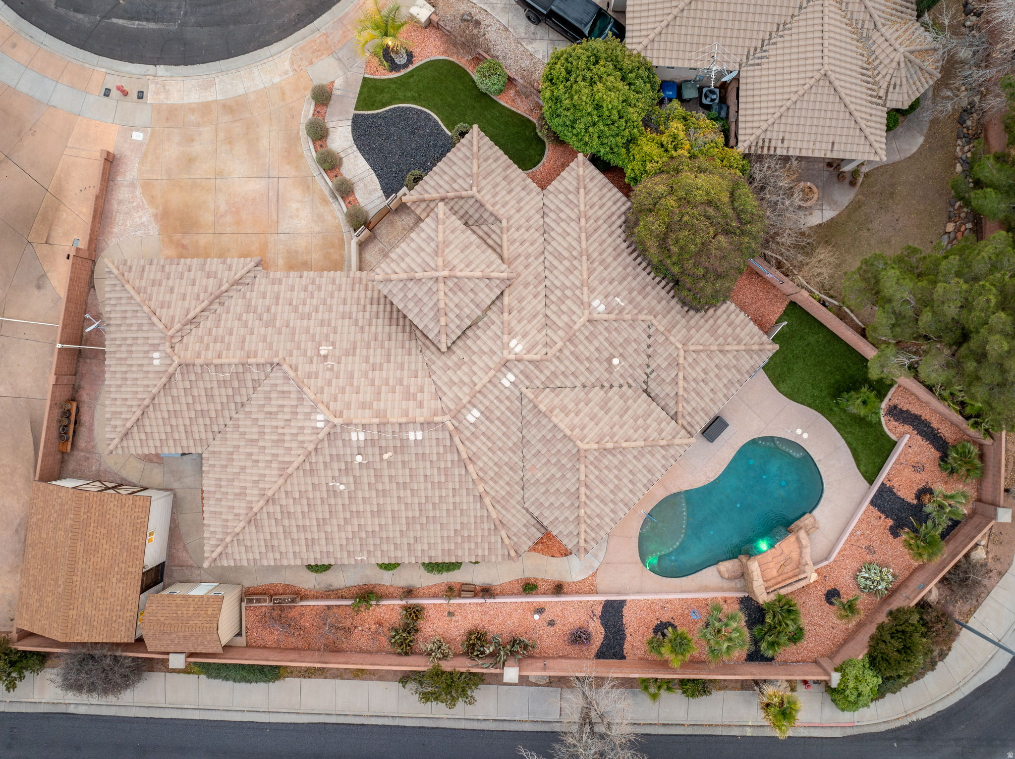 POINTE WEST EST - Residential