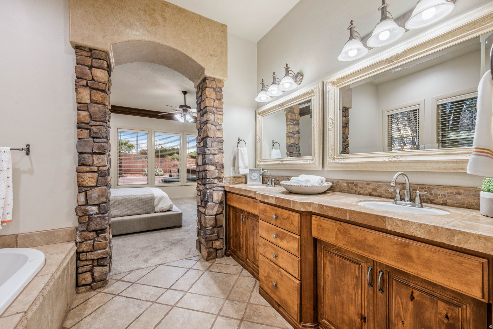 POINTE WEST EST - Residential