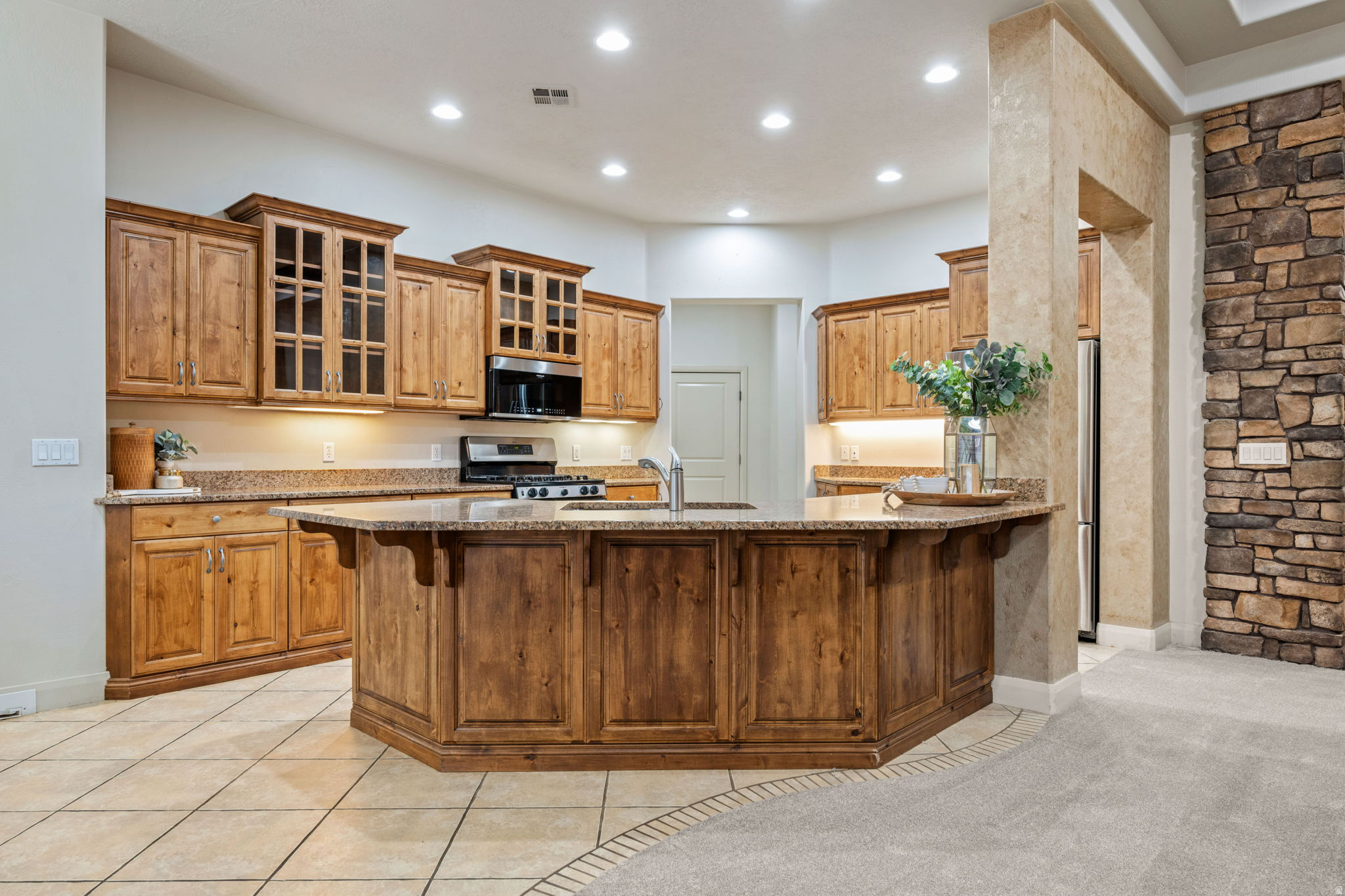 POINTE WEST EST - Residential