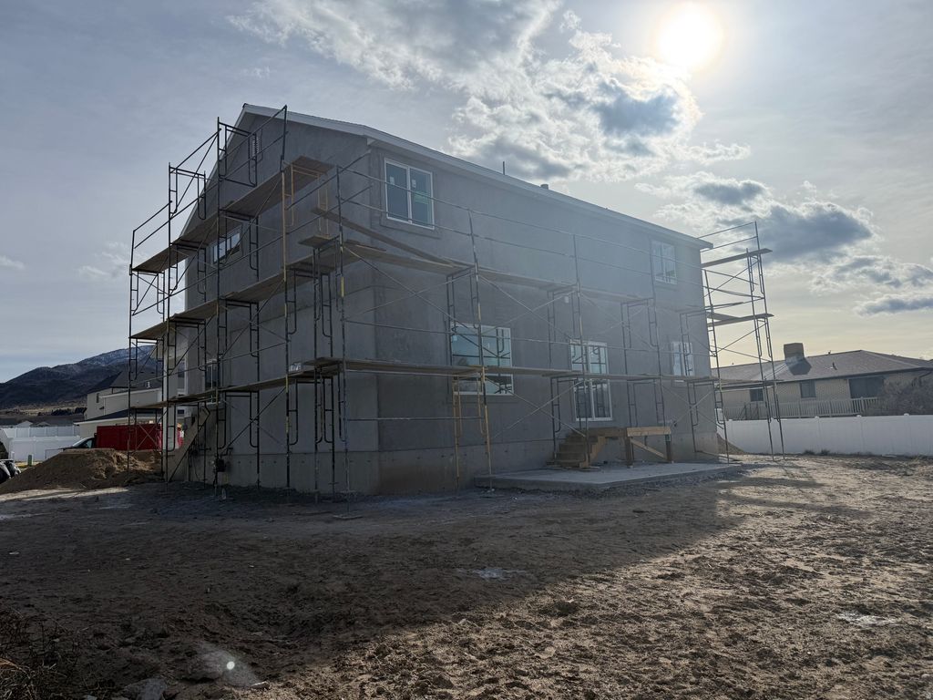 Photo of 1327 E 320 S, Payson, UT 84651 (MLS # 2143064)