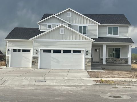 Photo of 1327 E 320 S, Payson, UT 84651 (MLS # 2143064)